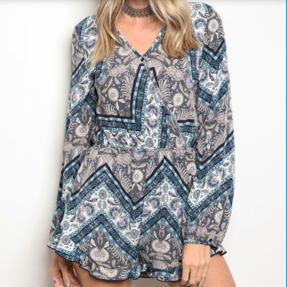 Long Sleeve Geometric Playsuit Romper - Picture 3 of 5